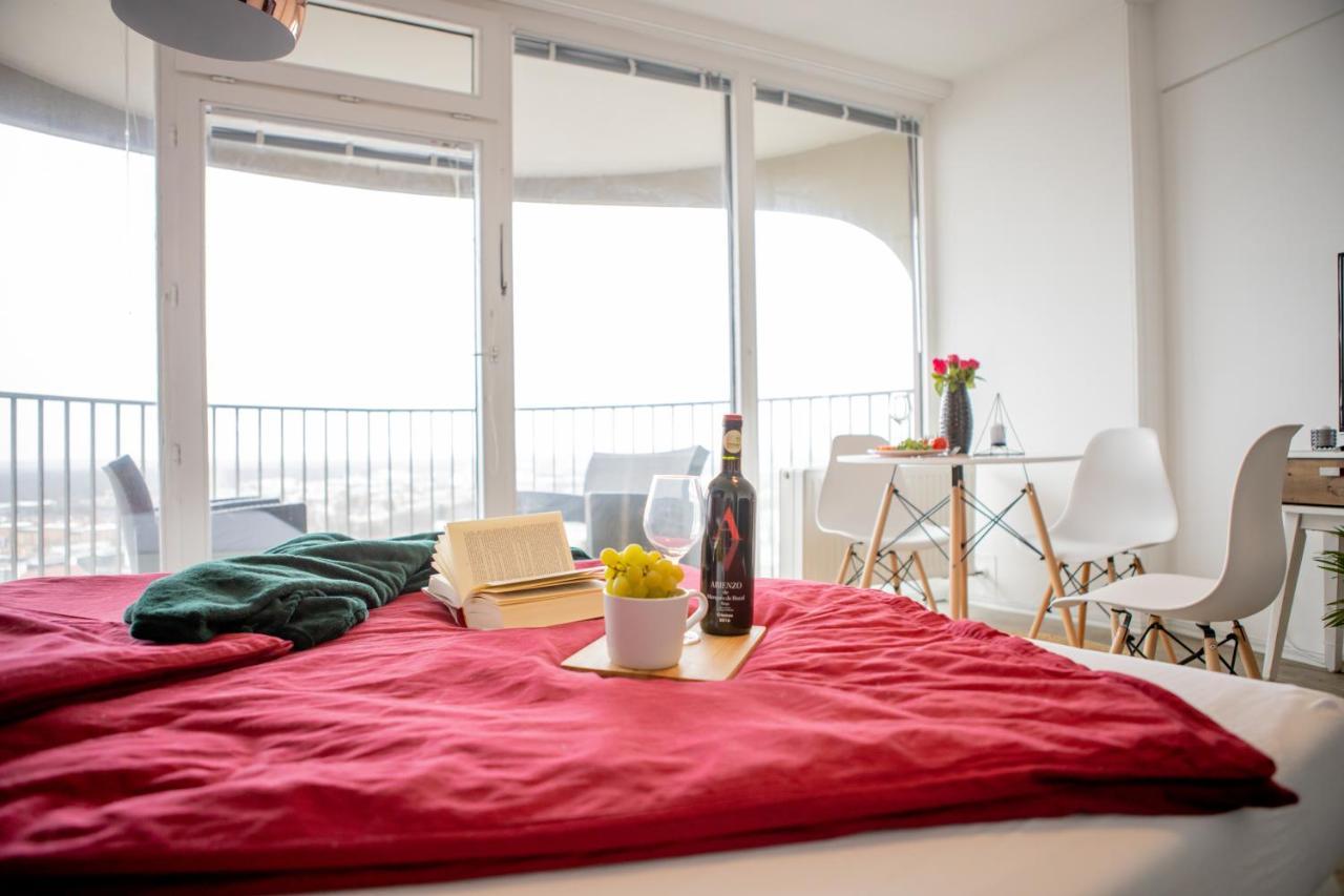 Modernes Apartment Mit Tollem Blick Ueber Die Stadt Augsburg Exteriör bild